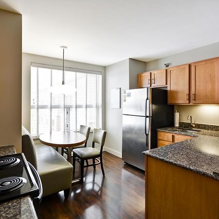 Hyatt House Naperville/Warrenville Buitenkant foto